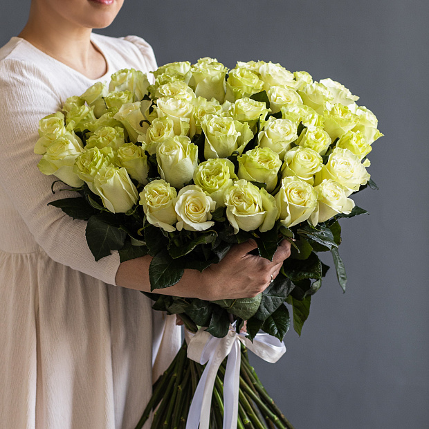 Роза 70 см белая 51 шт  2